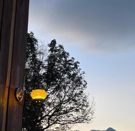 リゾートホテル บ้านเล็กในป่าใหญ่ At น่าน Little House In The Forest At Nan