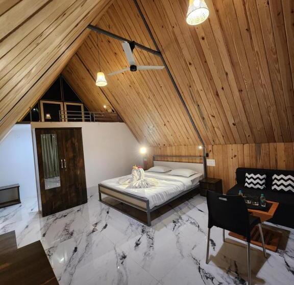 אתר נופש Nirved Retreat   A Backwater Forest Stay