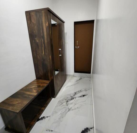 אתר נופש Nirved Retreat   A Backwater Forest Stay