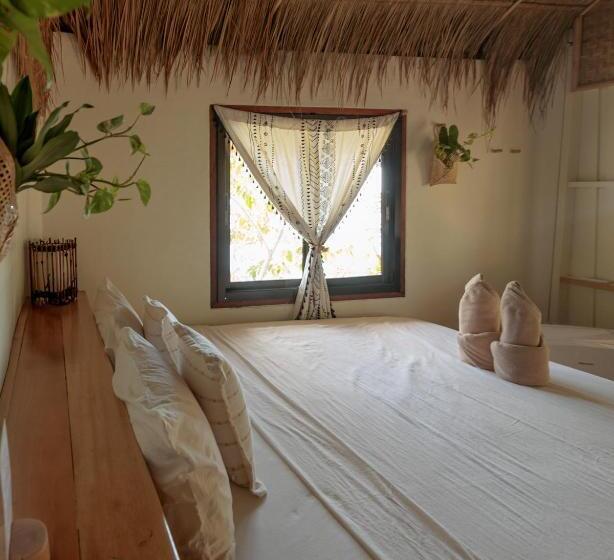 אתר נופש Whynam Beach