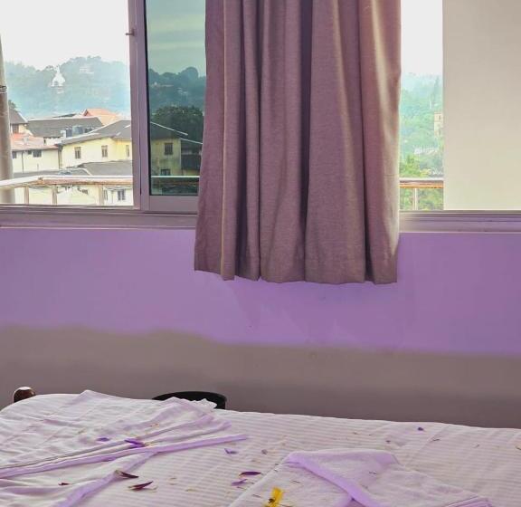 Sakura Hotel And Restaurant