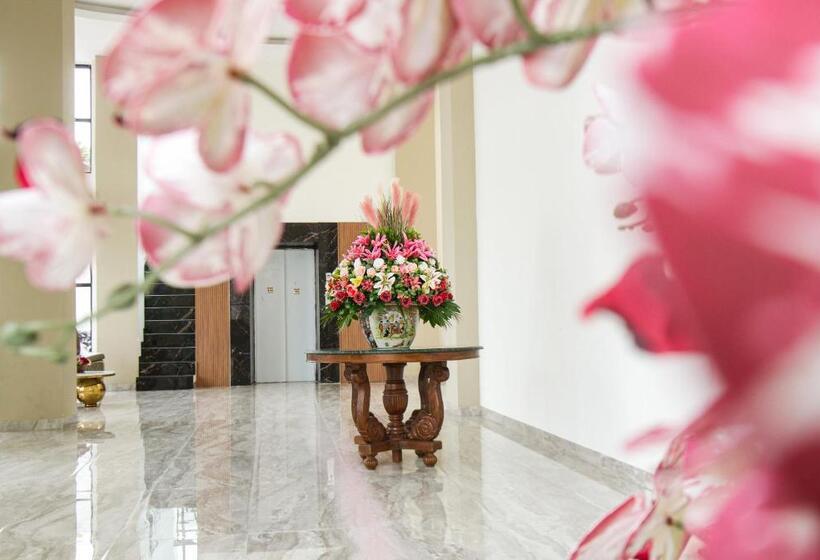 Sepanak Hotel By Amazing