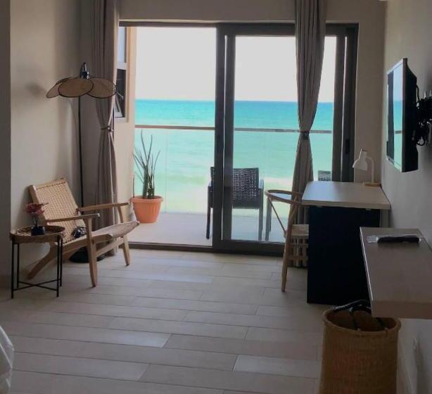 Serenity Terraces Beach, Hotel   Kokrobite