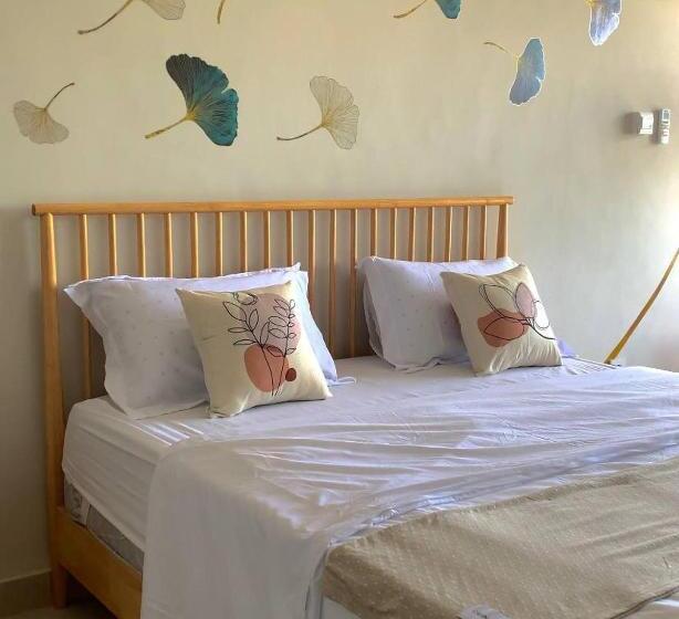 Serenity Terraces Beach, Hotel   Kokrobite