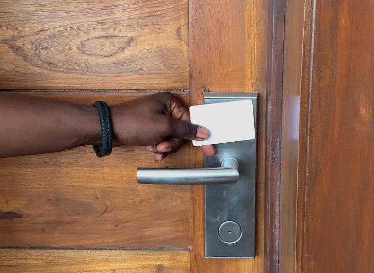 Serenity Terraces Beach, Hotel   Kokrobite