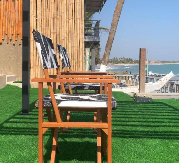 Serenity Terraces Beach, Hotel   Kokrobite