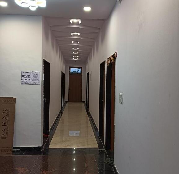 Shree Radhe Mohan Hotel And Resort Khatushyamji