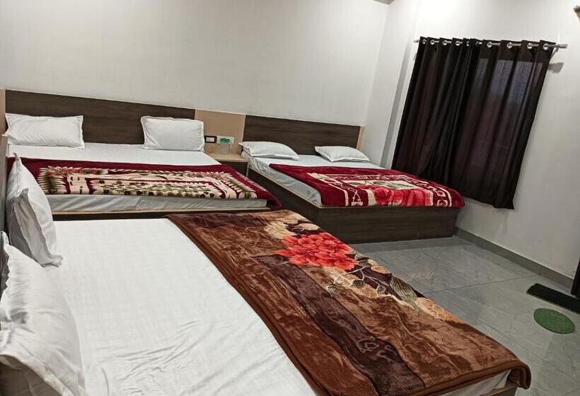 Shree Radhe Mohan Hotel And Resort Khatushyamji