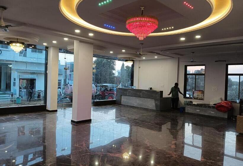 Shree Radhe Mohan Hotel And Resort Khatushyamji