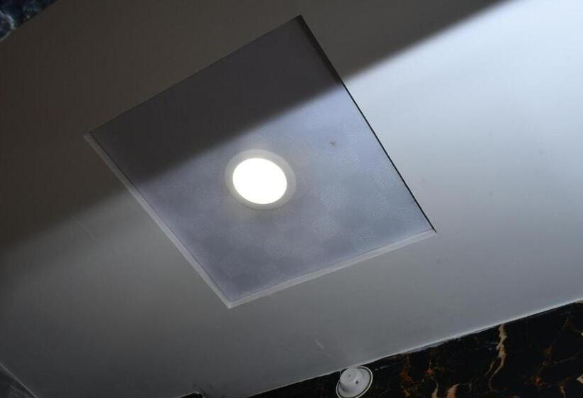 Shree Radhe Mohan Hotel And Resort Khatushyamji