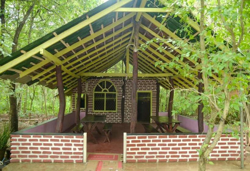 Spice Village Hotel & Restaurant