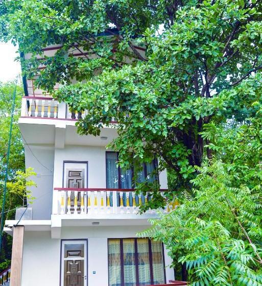 Spice Village Hotel & Restaurant