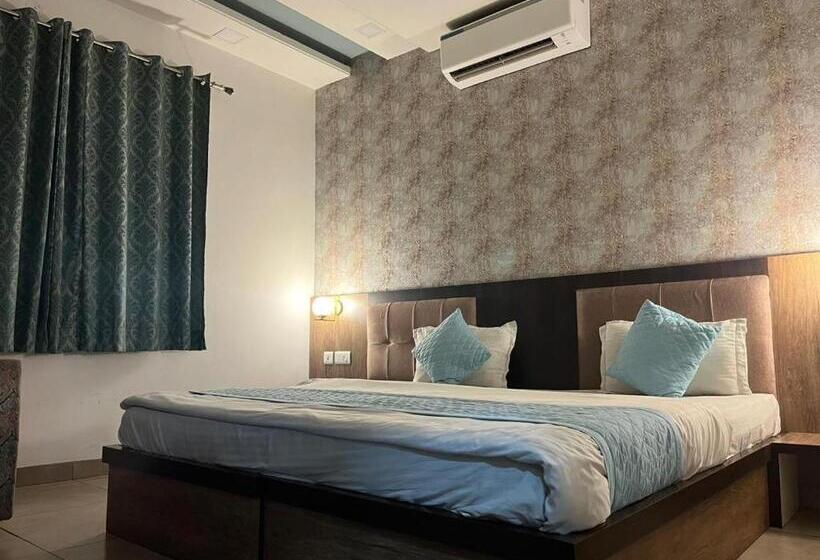The Circle Era   An Aesthetic Hostel By Shivaneel Hospitality