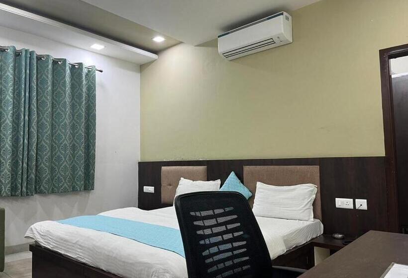 The Circle Era   An Aesthetic Hostel By Shivaneel Hospitality