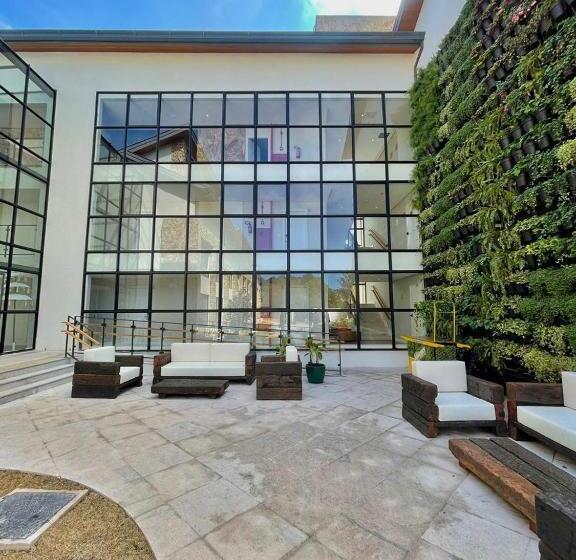 Wanderlust Experience Hotel, Bw Signature Collection