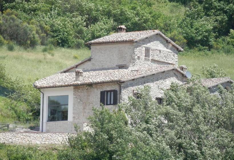 צימר Antico Casale Di Vermontana