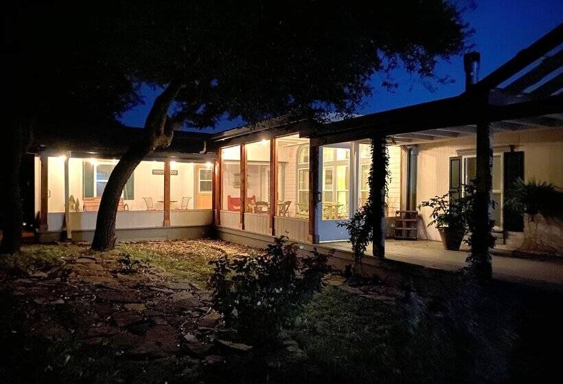 Bellavida B&b And Retreat