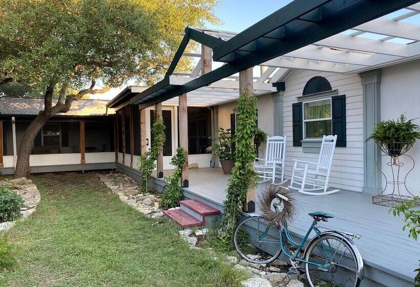 Bellavida B&b And Retreat