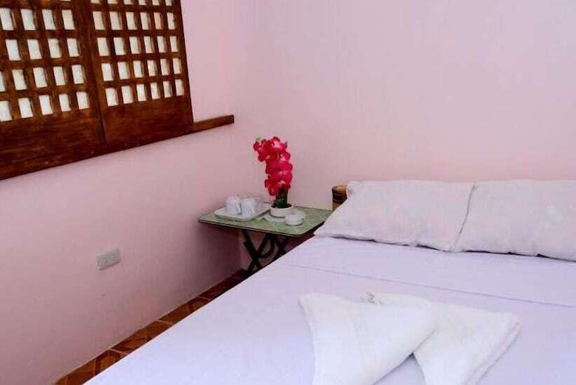 Хостел Reddoorz Plus @ Sla Divina Panglao Bohol