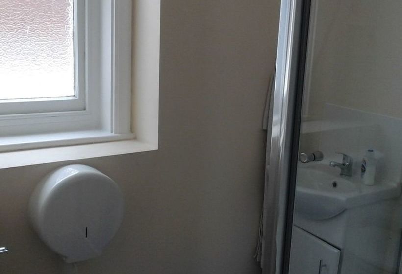 فندق فئة نجمة واحدة The George