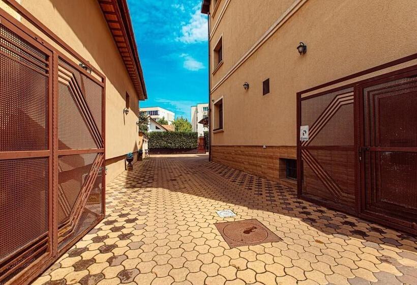 4cardinal S Hotel Boutique