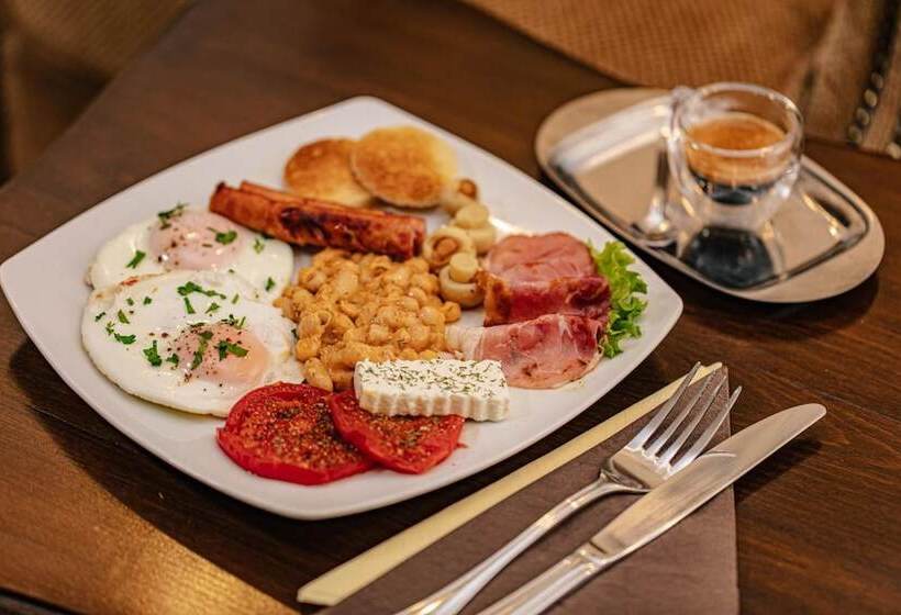 4cardinal S Hotel Boutique