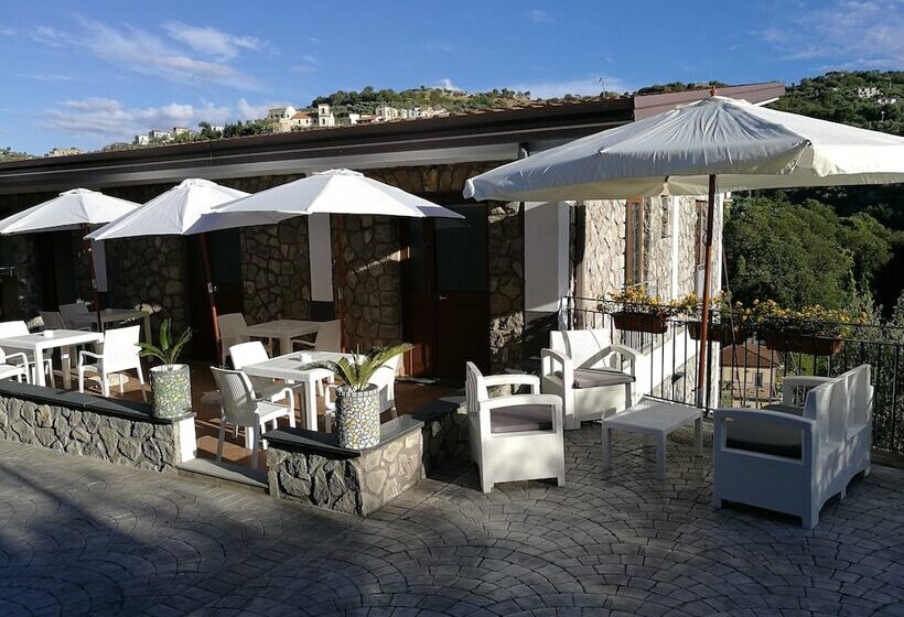 בית מלון כפרי Oleum