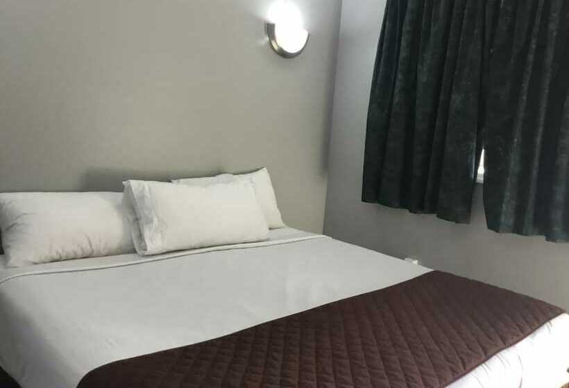 فندق Americas Best Value Inn Avenel Woodbridge