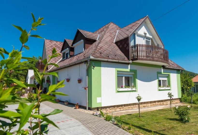 酒店 Andrea Apartmanhaz