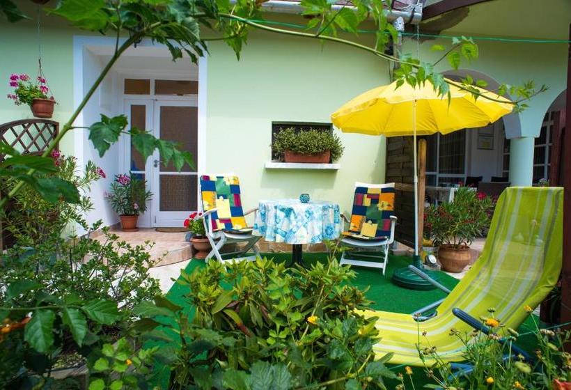 酒店 Andrea Apartmanhaz