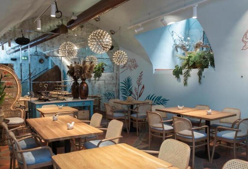 هتل Apartamenty Sowa Toruń