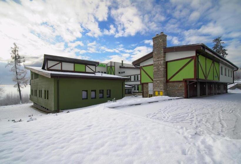 فندق Apartmanovy Dom Familia Smokovec