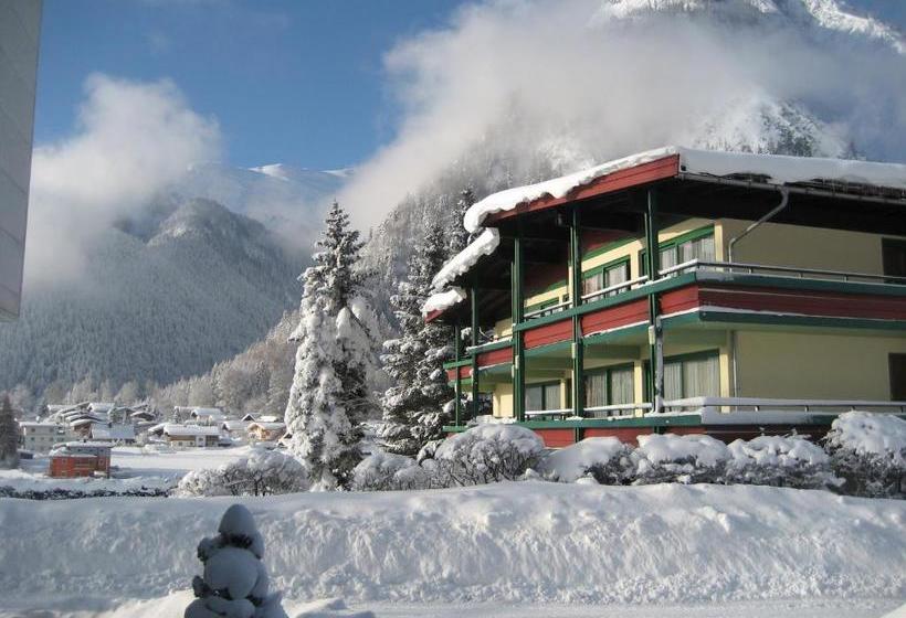 Отель Appartements Achensee