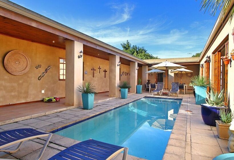 هتل Apple Tree Guest House