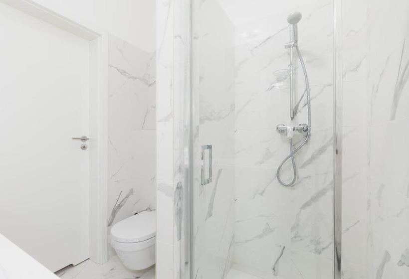 ホテル Aquamarina Miedzyzdroje