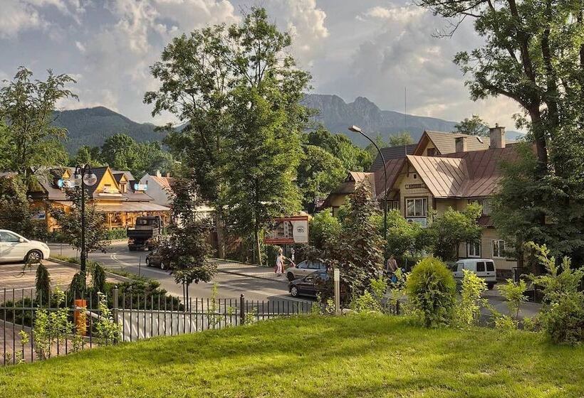 בית מלון כפרי Aquapark Residence