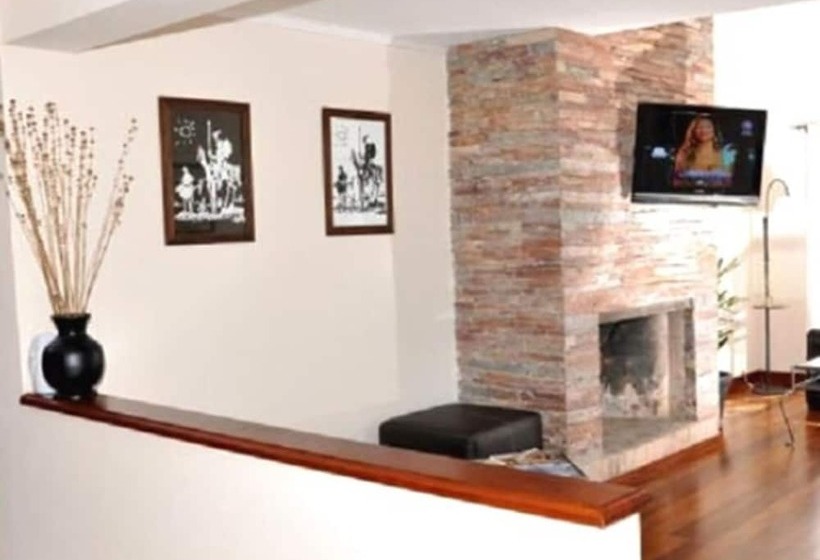 هتل Ayres Colonia