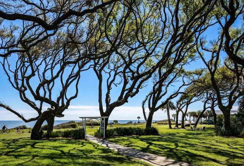 فندق Beachview Club