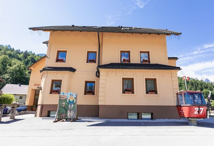 Berghi Hotel And Apartments