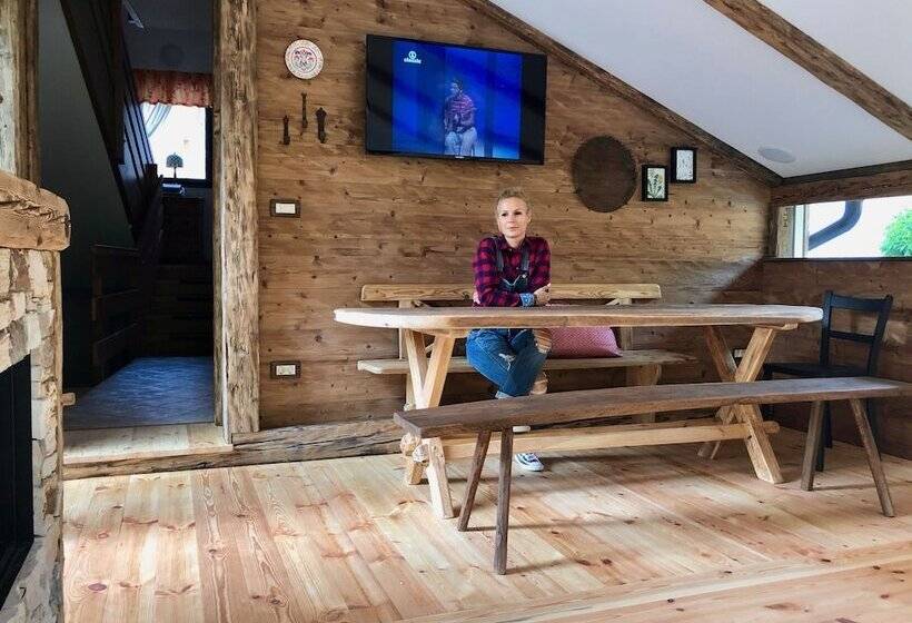 Berghi Hotel And Apartments