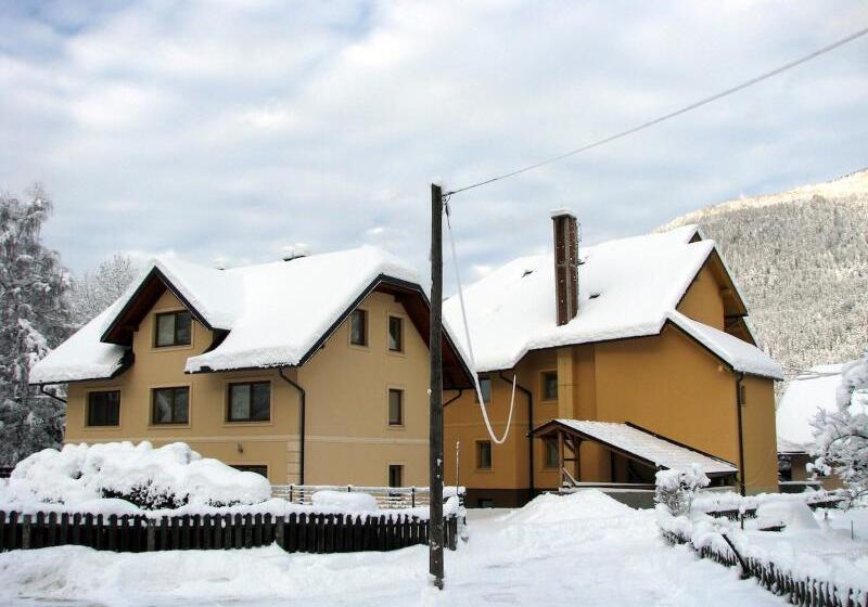 Berghi Hotel And Apartments