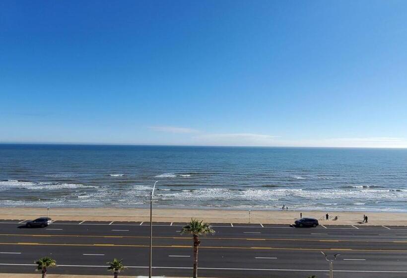 ホテル Best Western Plus Galveston Suites