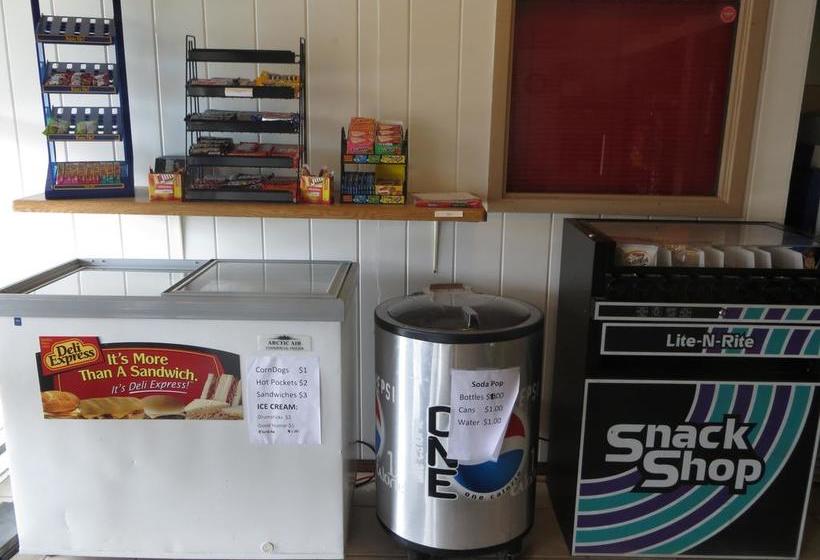 Отель Budget Inn Express Grand Forks