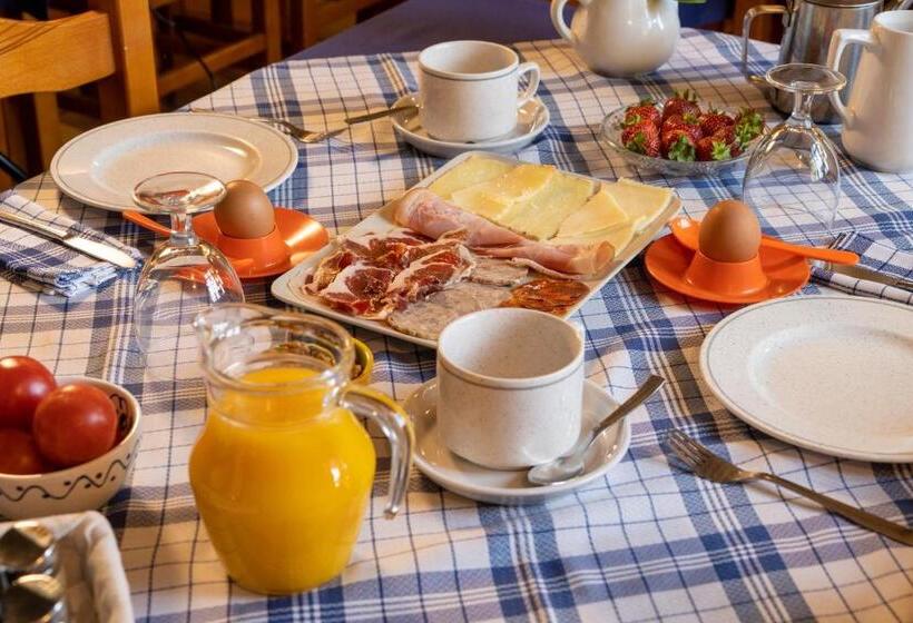 Отель Can Rosich