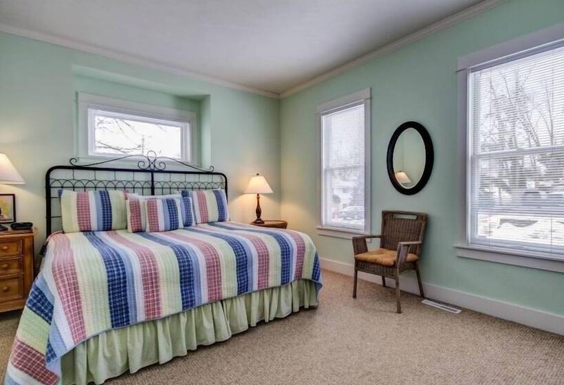 酒店 Captain's Cottage Suites