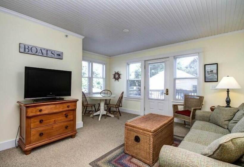 酒店 Captain's Cottage Suites