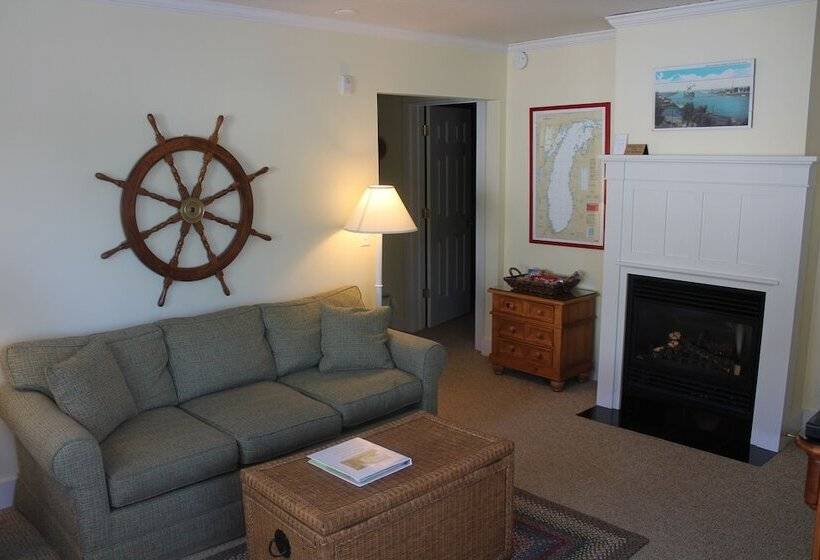 酒店 Captain's Cottage Suites