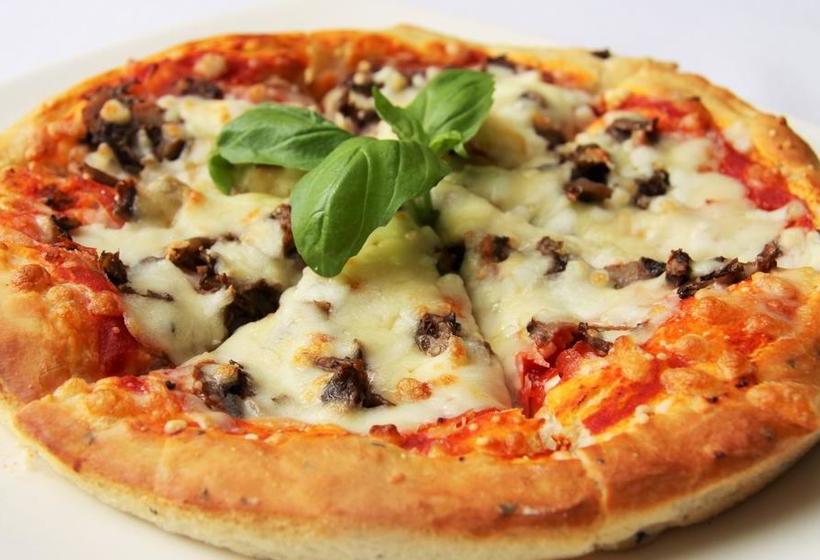 هتل Centrum Szkolenioworekreacyjne Park Poniwiec