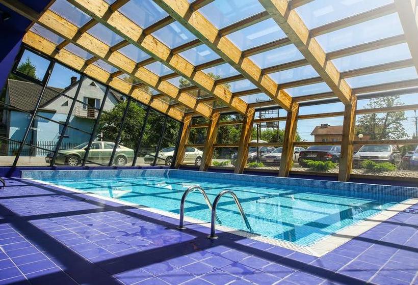 هتل Centrum Szkolenioworekreacyjne Park Poniwiec