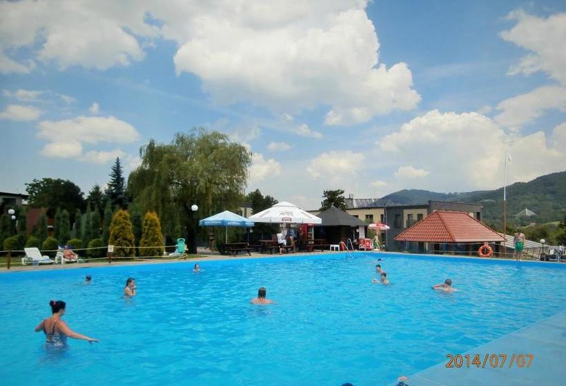هتل Centrum Szkolenioworekreacyjne Park Poniwiec